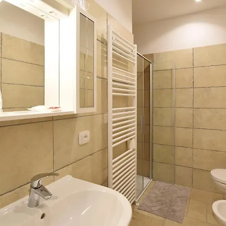 Gorgeous In With Wifi Apartman Lamon